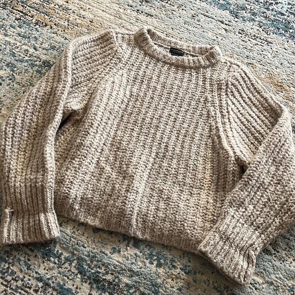 Club Monaco Sweaters - club monaco italian wool chunky knit sweater xs